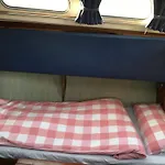 Yacht \
